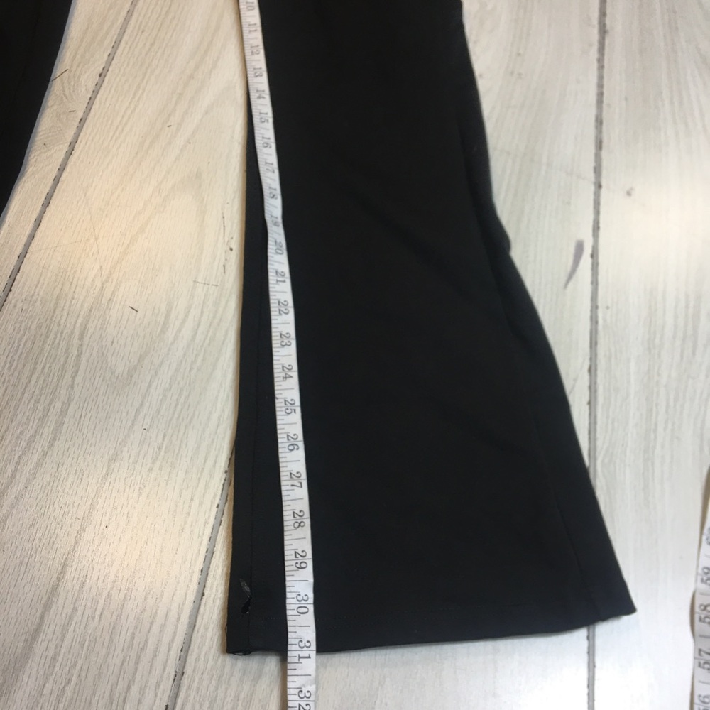 The North Face Black Low Rise Yoga Flare Pants Wide Leg Women Small Leggings - Picture 8 of 9